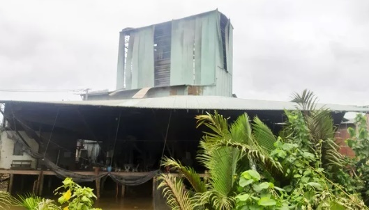 Vĩnh Long: Cơ sở sấy, xay xát lúa cháy nổ khiến 3 người thương vong