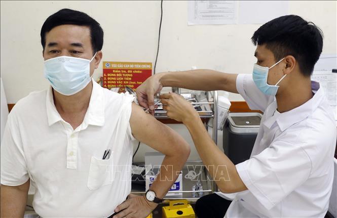 Tin thời sự mới nóng nhất 30/5: Hà Nội tiếp tục đẩy nhanh tiến độ tiêm vaccine phòng COVID-19