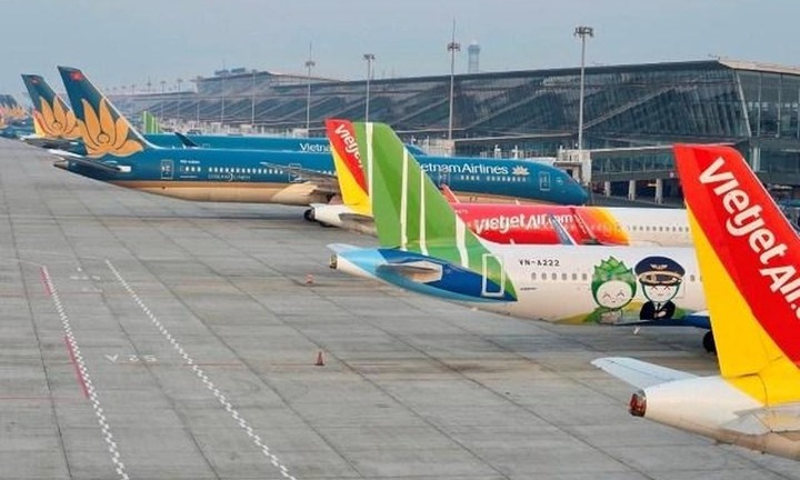 Hút 1 điếu thuốc, nam hành khách 23 tuổi bị cấm bay 9 tháng