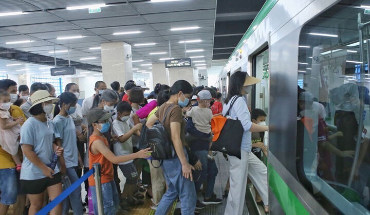 Tin thời sự mới nóng nhất 4/9: Đường sắt đô thị Cát Linh phá kỷ lục đón khách dịp Quốc khánh