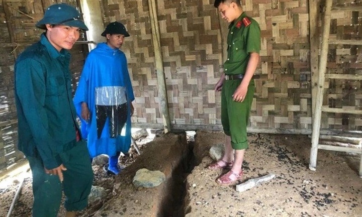 Tin thời sự mới nóng nhất 12/9: Xuất hiện vết nứt lớn giữa nhà, sơ tán 52 hộ dân ở Nghệ An