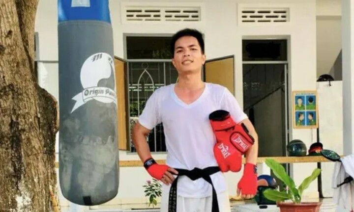 Thượng úy quân đội kể lại khoảnh khắc tung thế võ quật ngã tên cướp