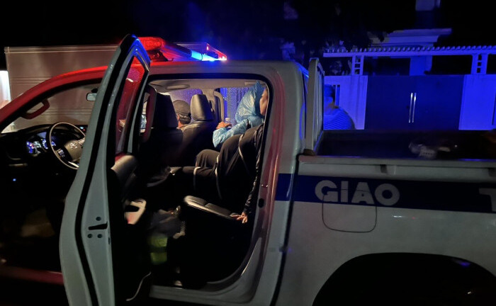 Tin thời sự mới nóng nhất 16/10: CSGT Huế dùng xe chuyên dụng đưa thai phụ vượt lũ đi sinh 