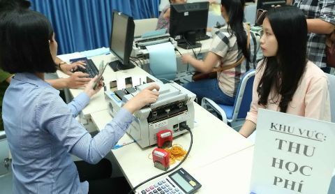 Những trường đại học top đầu nào dừng tăng học phí năm học 2022-2023?