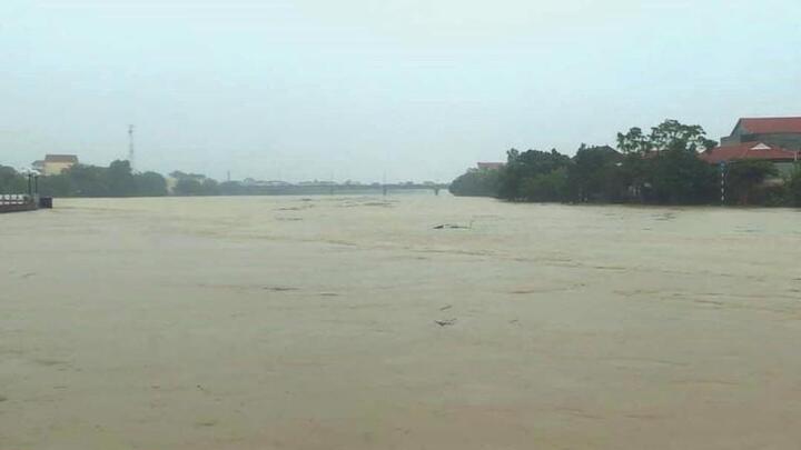 Lũ trên các sông có thể lên cao 5m, miền Trung đối diện nguy cơ ngập lụt