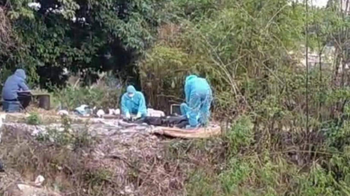 Phát hiện thi thể người đàn ông đang phân hủy dưới chân cầu ở Hưng Yên