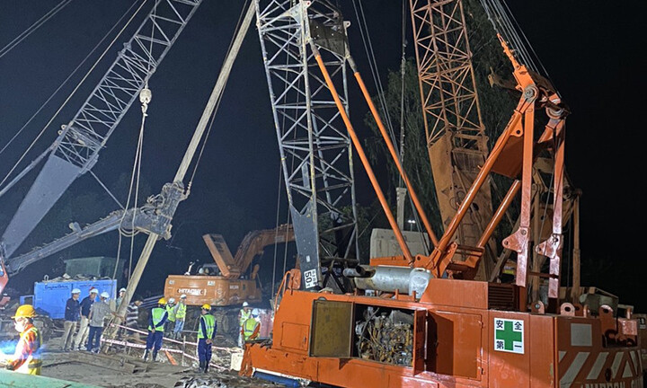 Vì sao vẫn chưa thể đưa thi thể bé trai 10 tuổi lên mặt đất? 