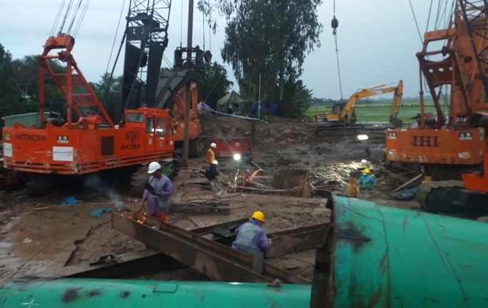 Vụ bé trai ở Đồng Tháp rơi xuống trụ bê tông: Sẵn sàng đưa thi thể bé về với gia đình trước Tết