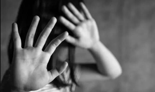 Vụ thầy giáo bị tố