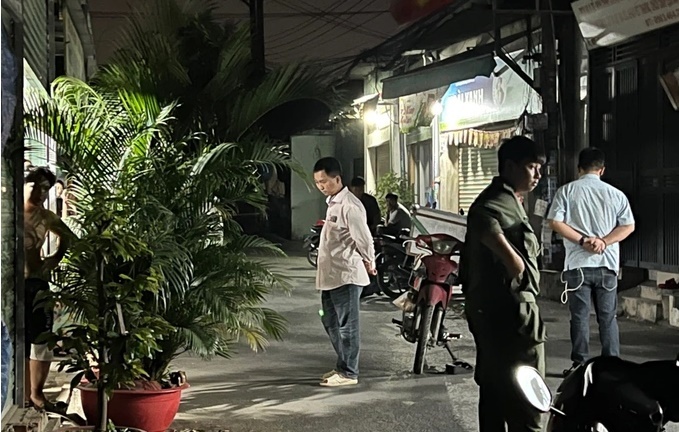 Truy bắt kẻ lạ mặt tạt dung dịch axit khiến người phụ nữ tử vong