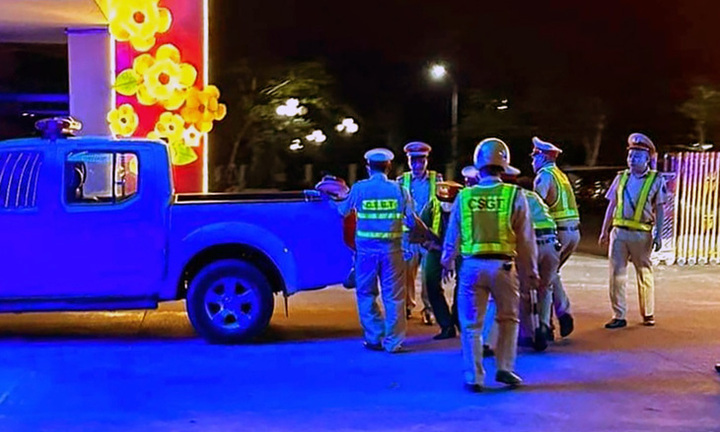 Truy tìm người tông trọng thương Đại úy Cục CSGT khi bị kiểm tra nồng độ cồn