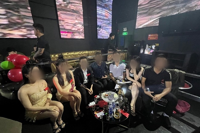 Bình Dương: Đột kích bar Win Beer Club, phát hiện các đối tượng dương tính ma túy 