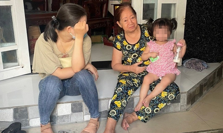 Tin thời sự mới nóng nhất 22/4: Tìm người thân cho bé gái 2 tuổi bị mẹ bỏ rơi ở TP.HCM