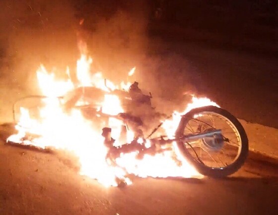 Vụ trộm xe rồi châm lửa đốt: Nghi phạm 19 tuổi có biểu hiện ngáo đá