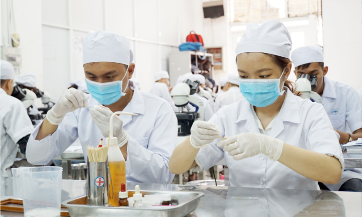 Bộ GD&ĐT lên tiếng về tranh cãi tuyển sinh ngành Y bằng môn Văn