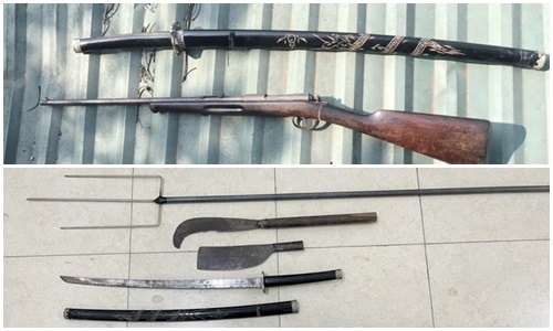 Khởi tố 11 thanh thiếu niên mang súng, kiếm đi giải quyết mâu thuẫn