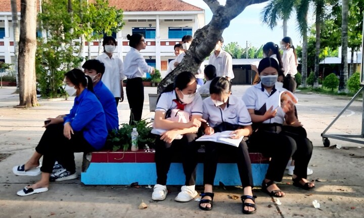 Thi tuyển sinh vào lớp 10 ở An Giang: Thí sinh cao nhất đạt điểm tuyệt đối 3 môn 