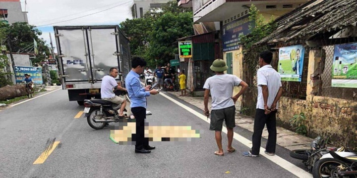 Người đàn ông bị xe tải cán tử vong do vướng vào tấm bạt ven đường 