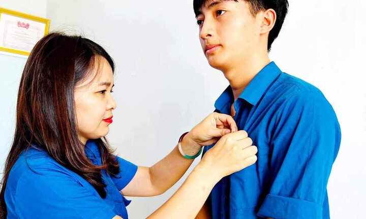 Tin thời sự nóng mới nhất ngày 13/8: Nam sinh lớp 11 bơi ra biển cứu người đuối nước