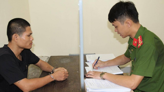 Nghệ An: Khởi tố đối tượng phóng hỏa, đốt xe ô tô người khác 