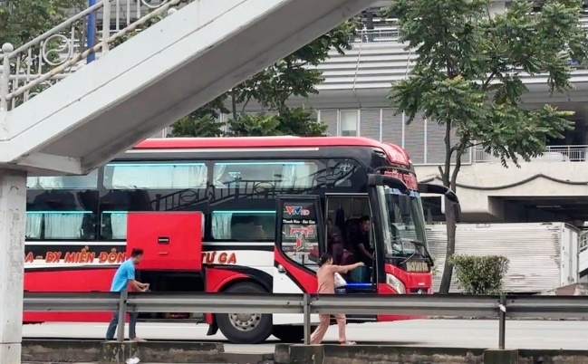 Tin thời sự nóng mới nhất ngày 1/9: CSGT TP.HCM xử phạt nhiều phương tiện đón khách dọc đường trước lễ 2/9