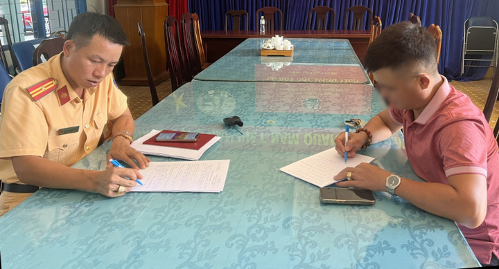 Xử lý người đăng thông tin CSGT 