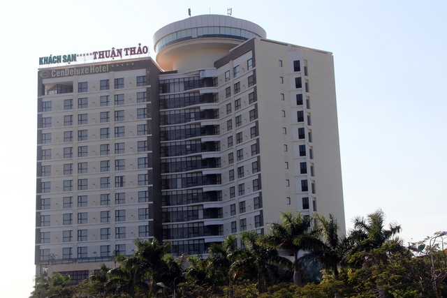 Khách sạn trăm tỷ trên 