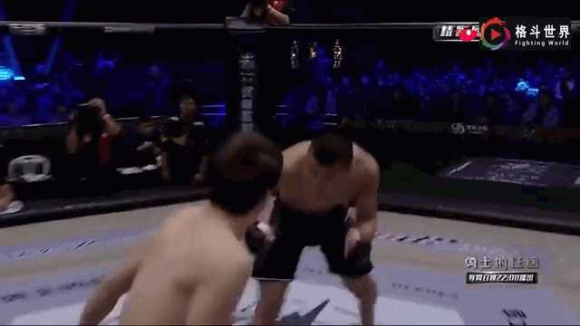 Video: Vừa lâm trận, cao thủ Thiếu Lâm bị hạ knock-out chỉ sau 6 giây