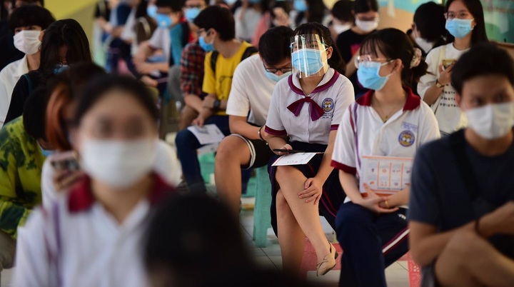 TP.HCM: Lấy mẫu xét nghiệm COVID-19 cho gần 90.000 thí sinh dự thi tốt nghiệp THPT 2021