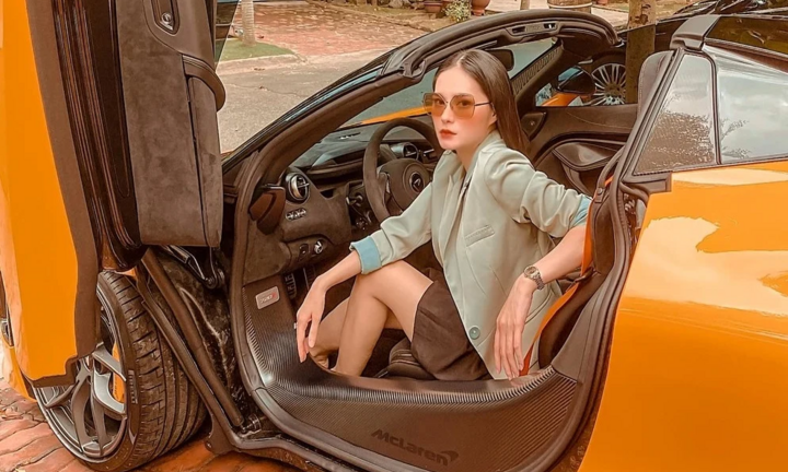 Di Băng giàu cỡ nào mà mạnh tay chi 200 tỷ xây tòa lâu đài lộng lẫy choáng ngợp