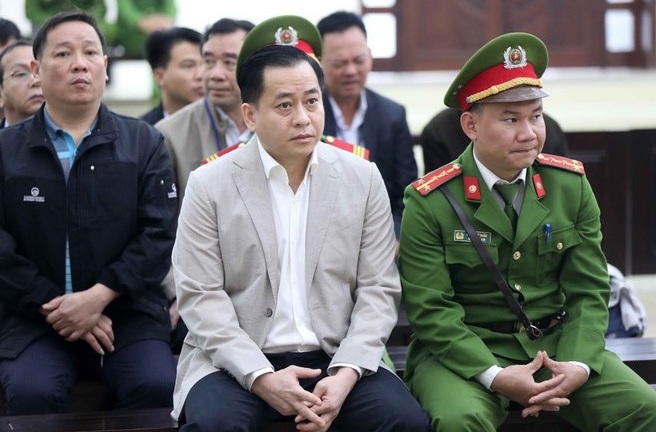 Khối tài sản khủng của thầy phong thủy giúp Vũ