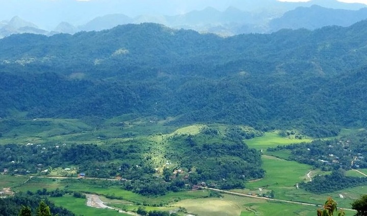 Nghệ An: Sét đánh trong đêm làm 2 mẹ con thương vong