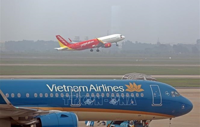 Nhiều địa phương đồng thuận mở lại hàng không, đường sắt