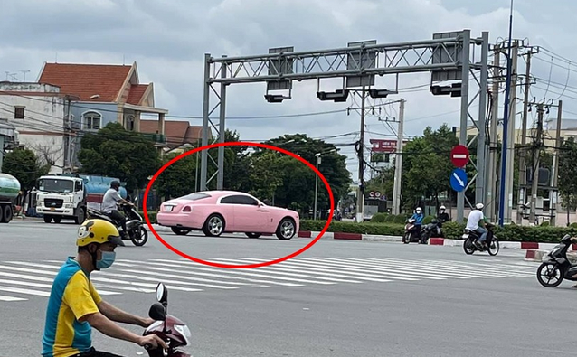 Chiếc xe Rolls-Royce hơn 30 tỷ của 