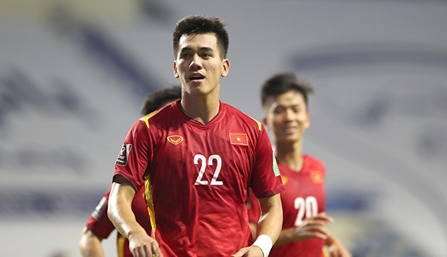 Tiến Linh cạnh tranh Cầu thủ xuất sắc châu Á cùng sao Tottenham Son Heung Min