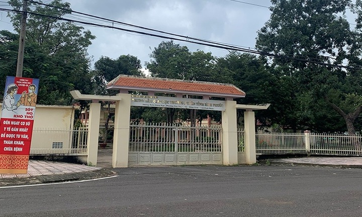 Bắt tạm giam 2 Giám đốc Trung tâm GDTX tỉnh Bình Phước