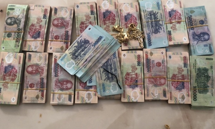 Nữ giúp việc 7 lần trộm tiền, vàng trị giá hơn 500 triệu của chủ nhà