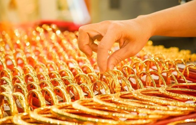 Giá vàng hôm nay ngày 2/11: Vàng trong nước ngược chiều thế giới