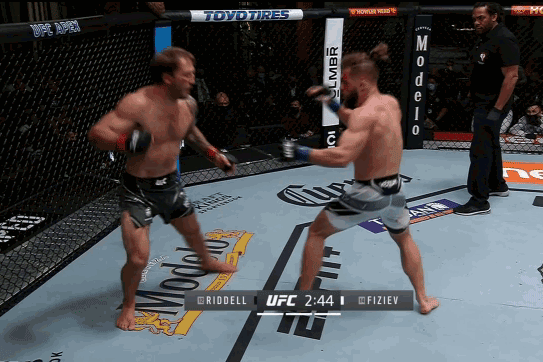 Video: Xoay người tung cước tuyệt đẹp,