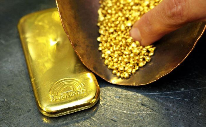 Giá vàng hôm nay ngày 5/1: Vàng trong nước bất ngờ quay đầu tăng mạnh