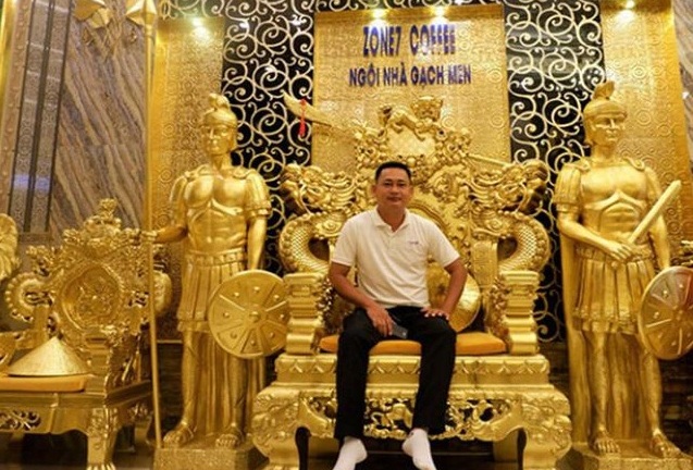 Loạt đại gia vung tiền làm lâu đài dát vàng gây choáng ngợp