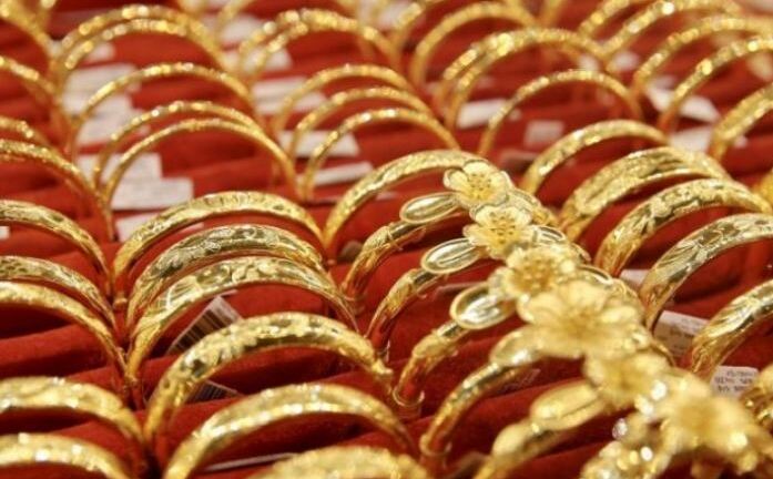 Giá vàng hôm nay ngày 19/3: Vàng SJC vượt  mốc 69 triệu đồng/lượng