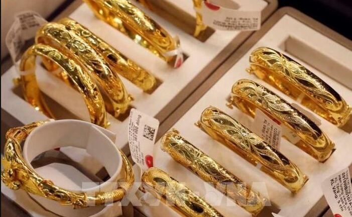 Giá vàng hôm nay ngày 14/4: Vàng trong nước đứng yên trong khi thế giới tăng cao