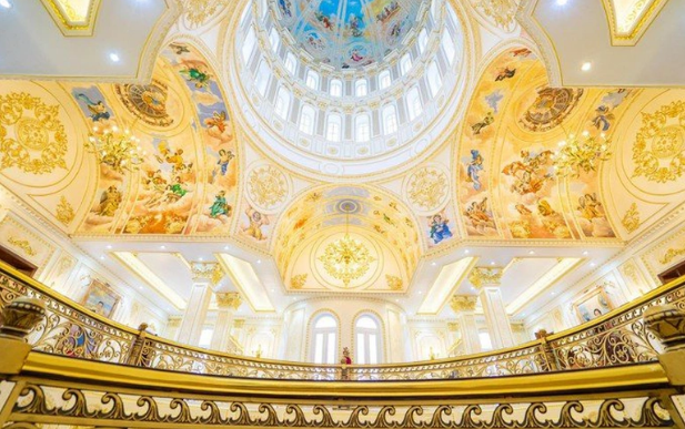 Hai công trình dát vàng của đại gia Việt Nam 