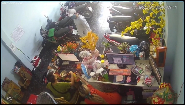 Vụ nam thanh niên tưới xăng đốt tiệm game ở TP.HCM: Hé lộ lời khai nghi phạm