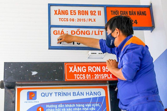 Quỹ Bình ổn giá xăng dầu âm gần 170 tỷ đồng