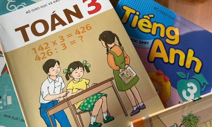 Bộ GD&ĐT yêu cầu giảm giá SGK, không được ép buộc phụ huynh, học sinh mua sách tham khảo