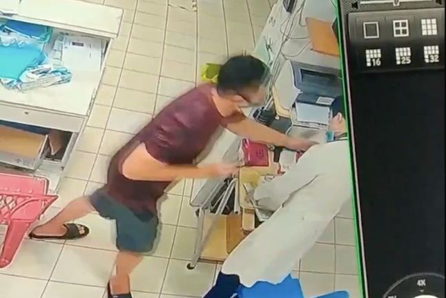 Công an vào cuộc vụ người nhà bệnh nhi bóp cổ bác sĩ ở TP.HCM