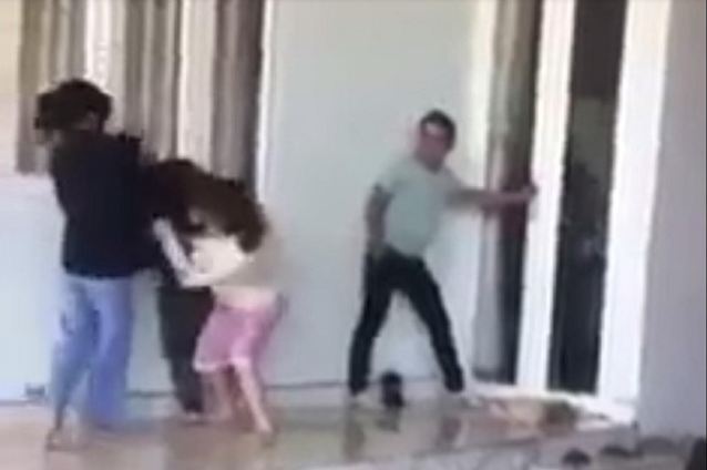 Đắk Lắk: Xác minh nhóm đối tượng đánh nữ chủ nhà ngất xỉu