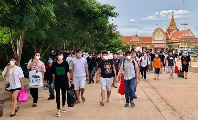 Kiên Giang tiếp nhận 226 công dân Việt Nam từ Campuchia về nước